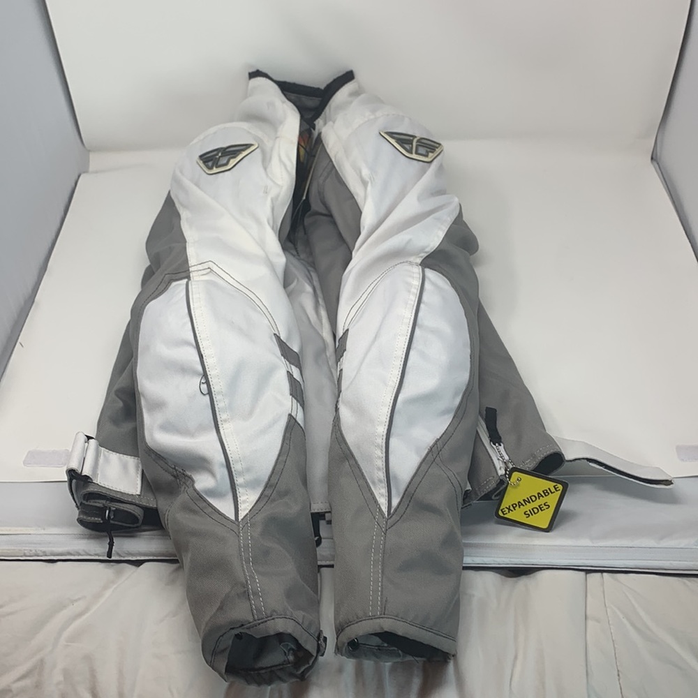 Fly street wear motorcycle jacket size 7-8. - Picture 15 of 16